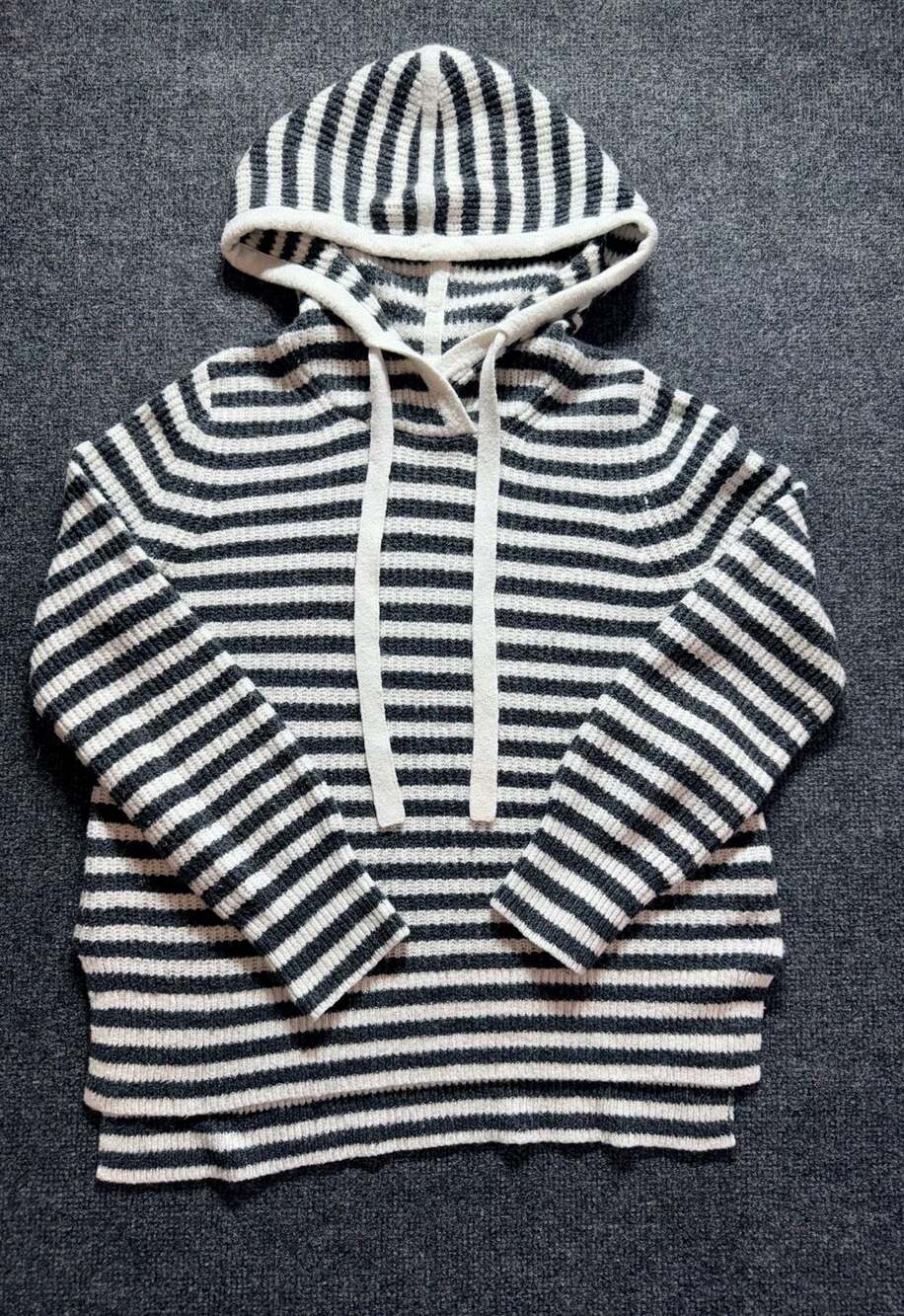 Gap Womens Gray Ivory Striped Drawstring Long Sleeve Pullover Hoodie Size XS